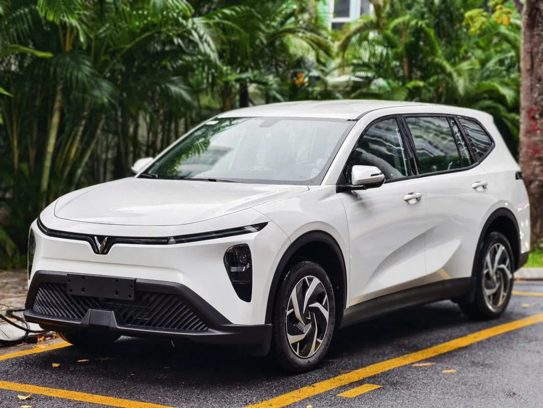 vinhxdcom vinfastlimogreen 7 VinFast Limo Green giá lăn bánh tháng 6/2026